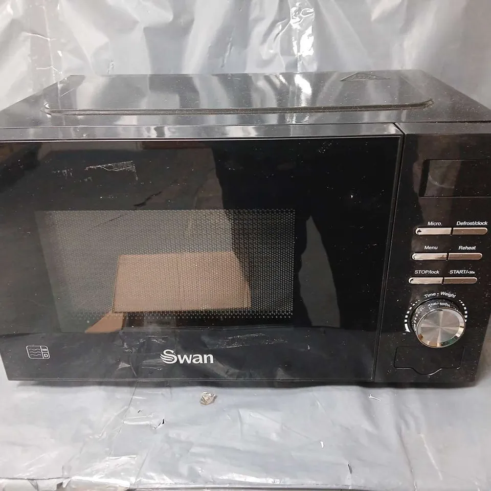 SWAN 20L 700W DIGITAL MICROWAVE IN BLACK - COLLECTION ONLY