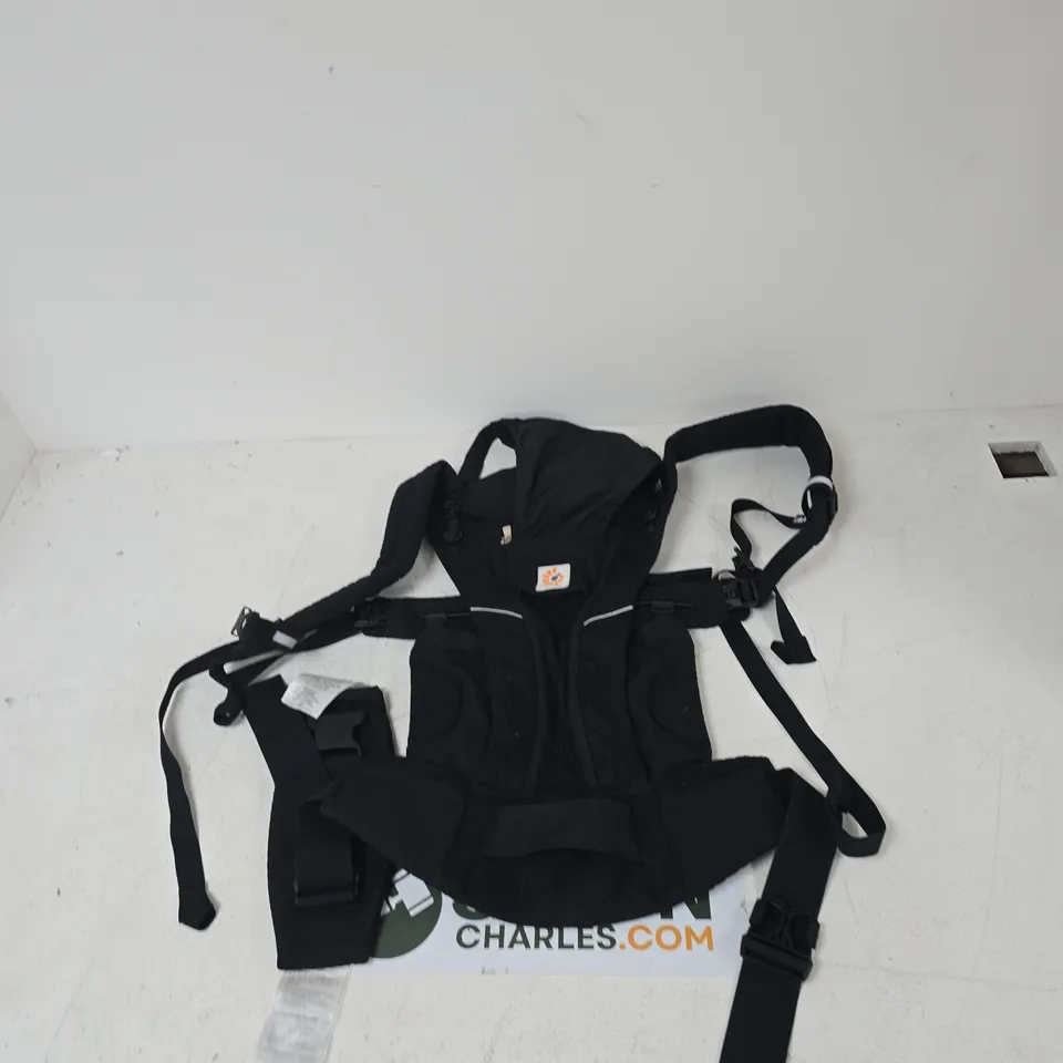 Ergobaby Omni Breeze Baby Carrier – Onyx Black (BCZ360PONYX)