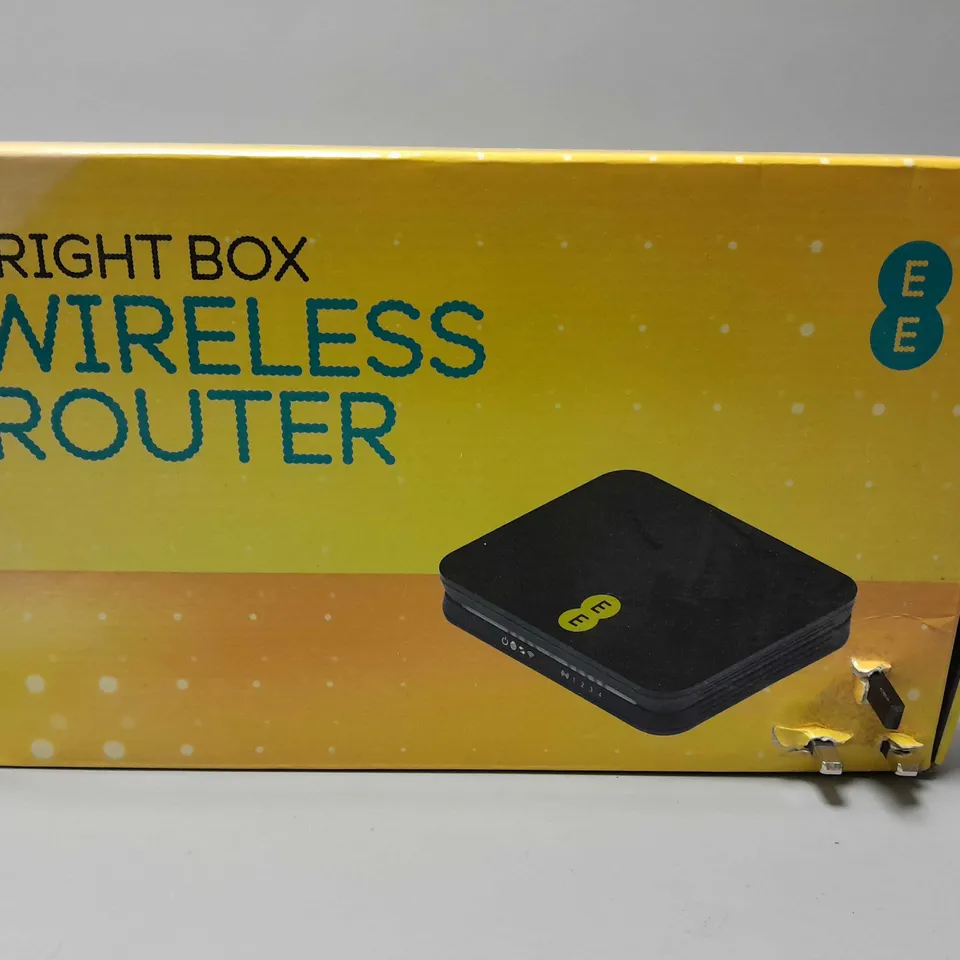 BOXED EE BRIGHT WIRELESS ROUTER