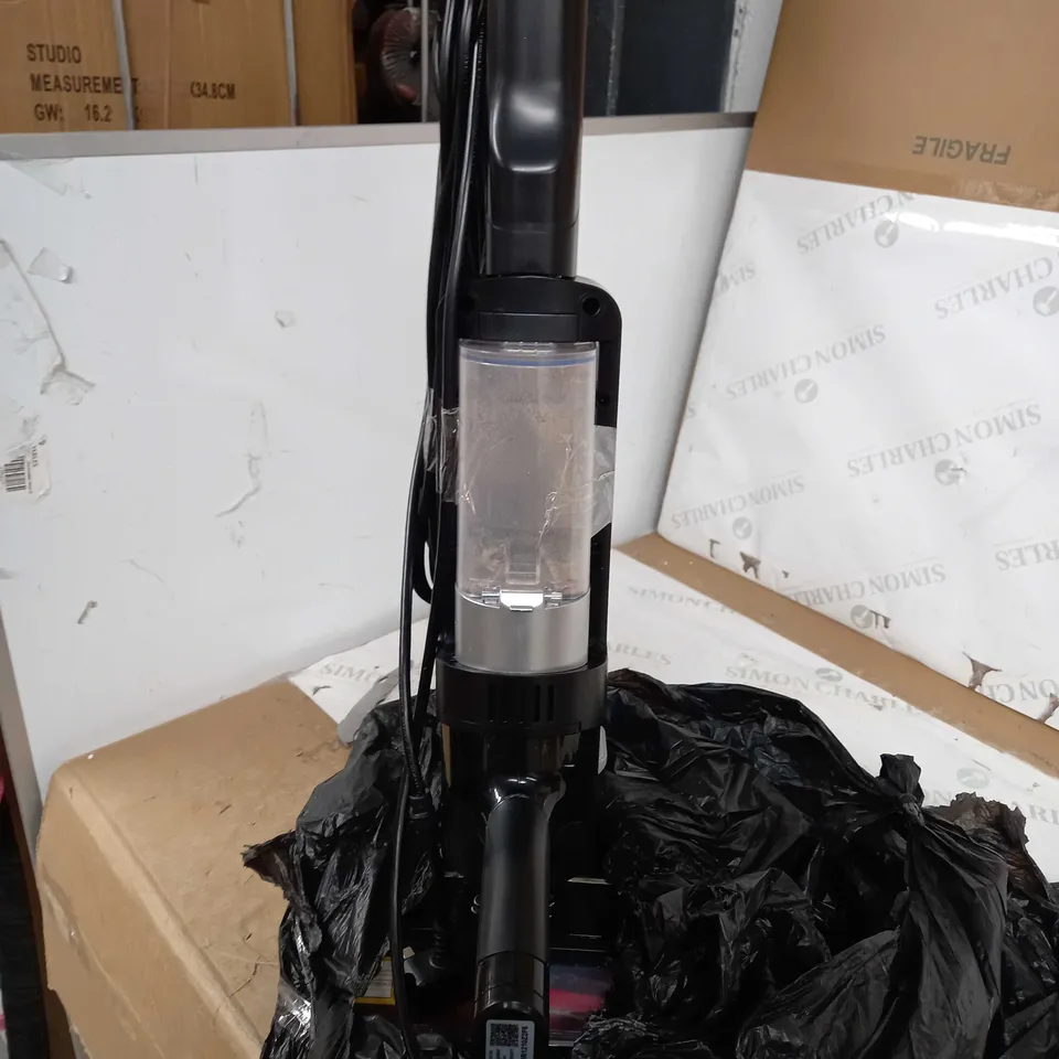 SHARK STRATOS ANTI HAIR WRAP PET PRO VACUUM CLEANER