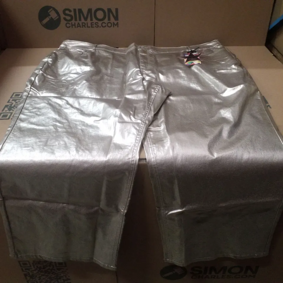BOX CONTAINING APPROXIMATELY 10 BRAND NEW SIMPLY BE X TWISTED WUNDER GOLD METALLIC WIDE LEG JEANS - SIZE 30