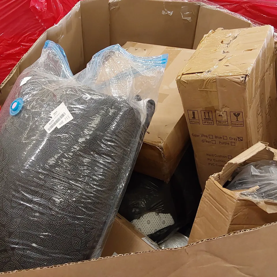 PALLET OF ASSORTED CONSUMER PRODUCTS TO INCLUDE; HOLLYWOOD MAKEUP MIRROR, BEAM CUTTER SAW ATTACHMENT, FABRIC WARDROBE, LARGE RUGS, TOILET SEAT ECT