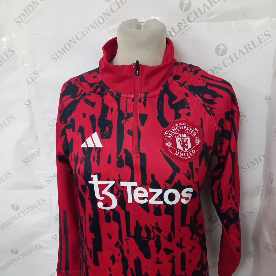 MANCHESTER UNITED 1/4 ZIP TRAINING TOP SIZE 12