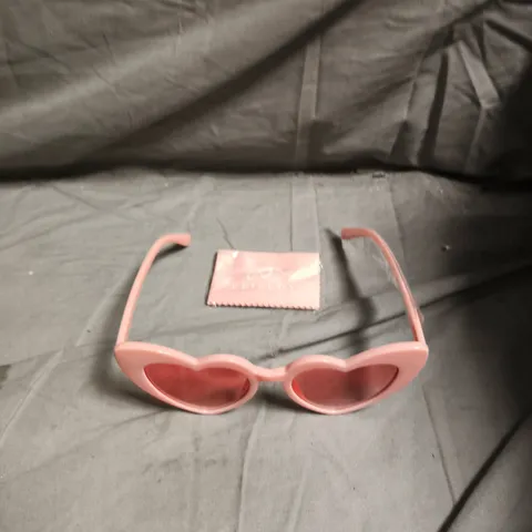 FEISIDY PINK HEART-SHAPED SUNGLASSES 