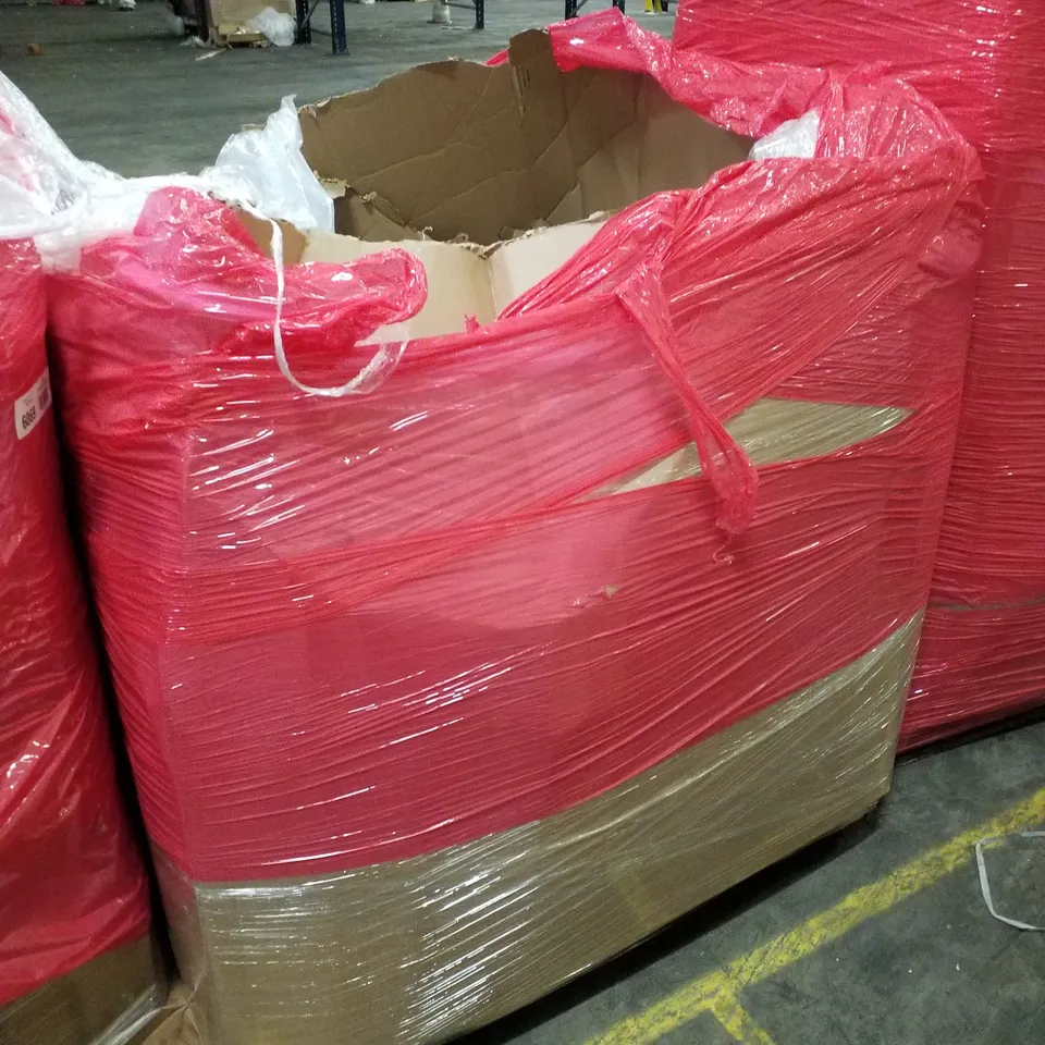 PALLET OF ASSORTED PRODUCTS INCLUDING PLAYPEN, LED MIRROR CABINET, GAMING CHAIR, FOLDOUT TABLE, TOILET SEAT, ROLLER BLINDS