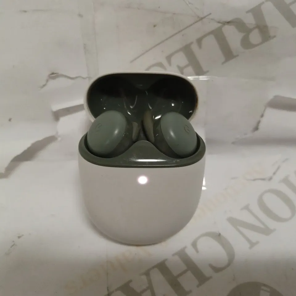 GOOGLE PIXEL EAR BUDS - GREEN