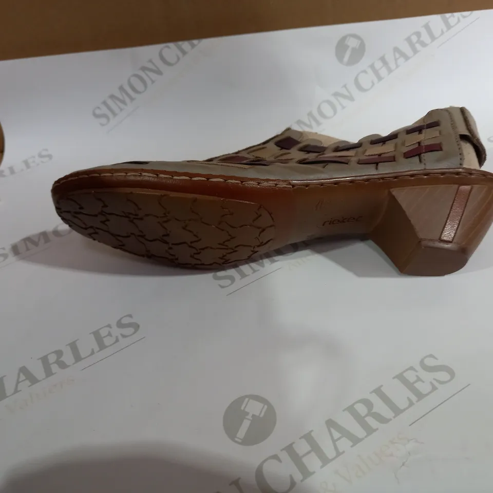 RIEKER LOW HEEL BOOTEE SANDAL LIGHT GREY SIZE 6.5