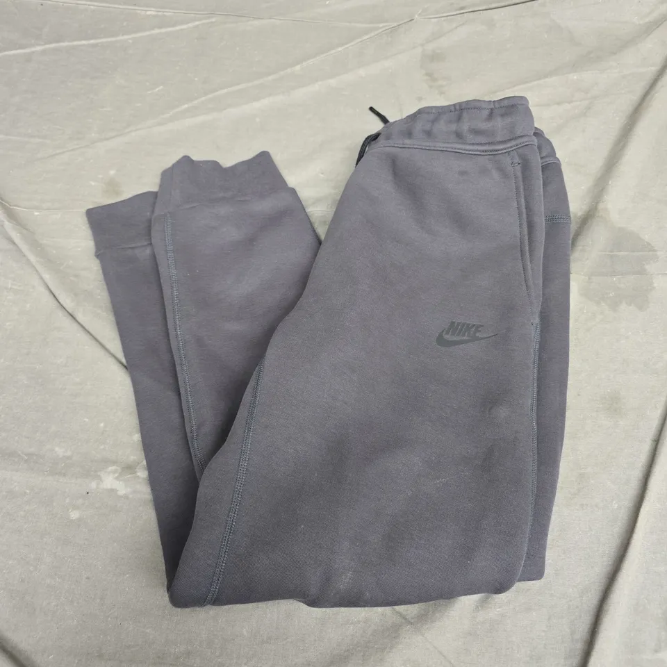NIKE KIDS' SWEATPANTS - BLACK, SIZE L (147-158 CM)