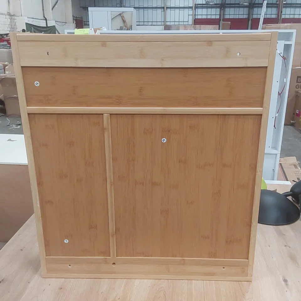 UNHO BATHROOM STORAGE MIRROR CABINET