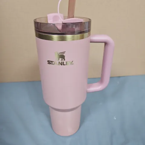 STANLEY 40 OZ/1.18L TRAVEL TUMBLER WITH STRAW IN DUSKY PINK/GOLD