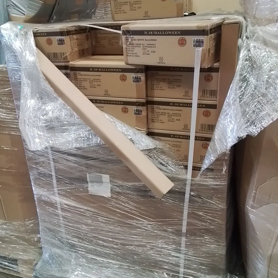 PALLET CONTAINING A LARGE QUANTITY OF HALLOWEEN GLOW UP NECKLACES