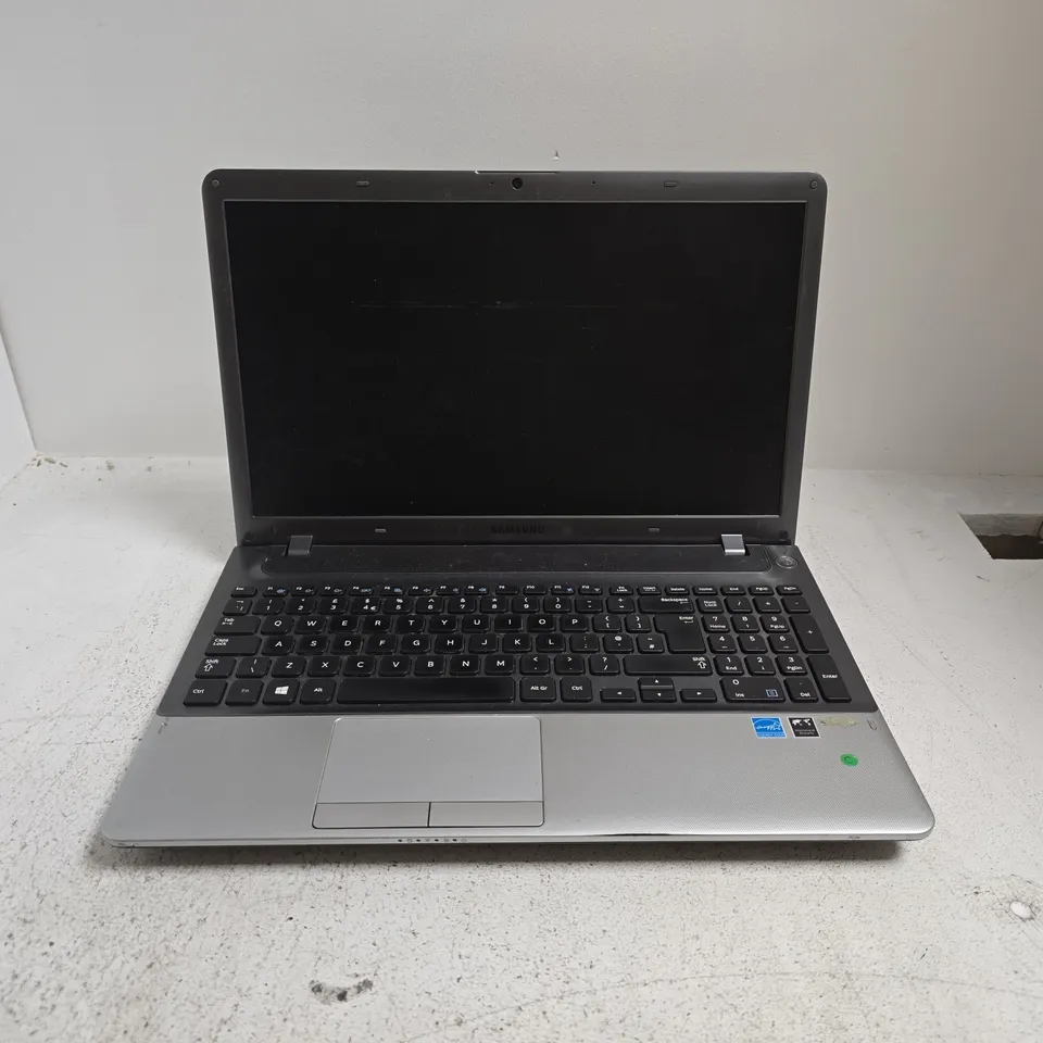 SAMSUNG NP350V5C NOTEBOOK LAPTOP