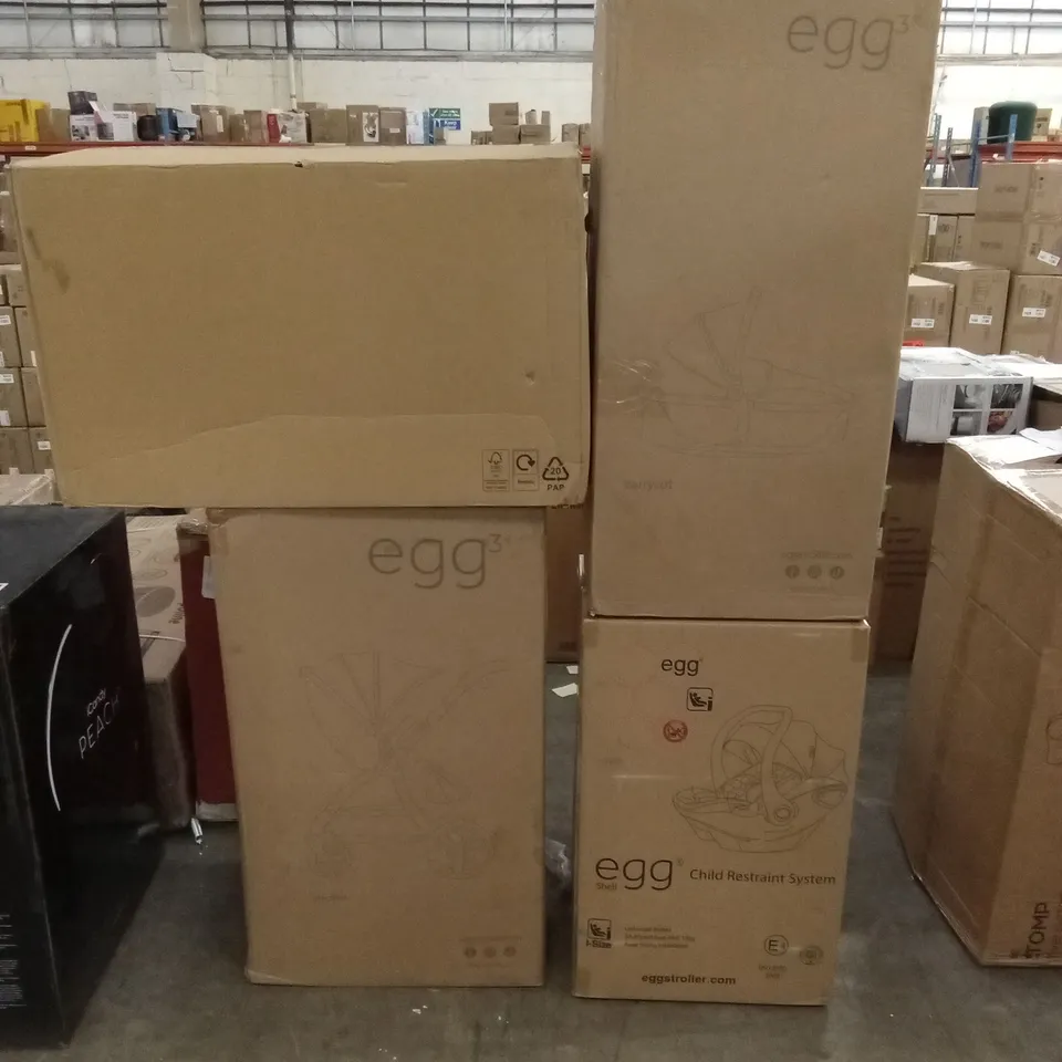 BOXED EGG³ STROLLER SET TO INCLUDE; STROLLER, CARRYCOT, CAR SEAT AND BASE, ACCESSORIES (4 BOXES)