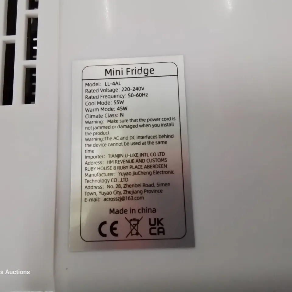 BOXED 12V MINI FRIDGE model LL-4AL