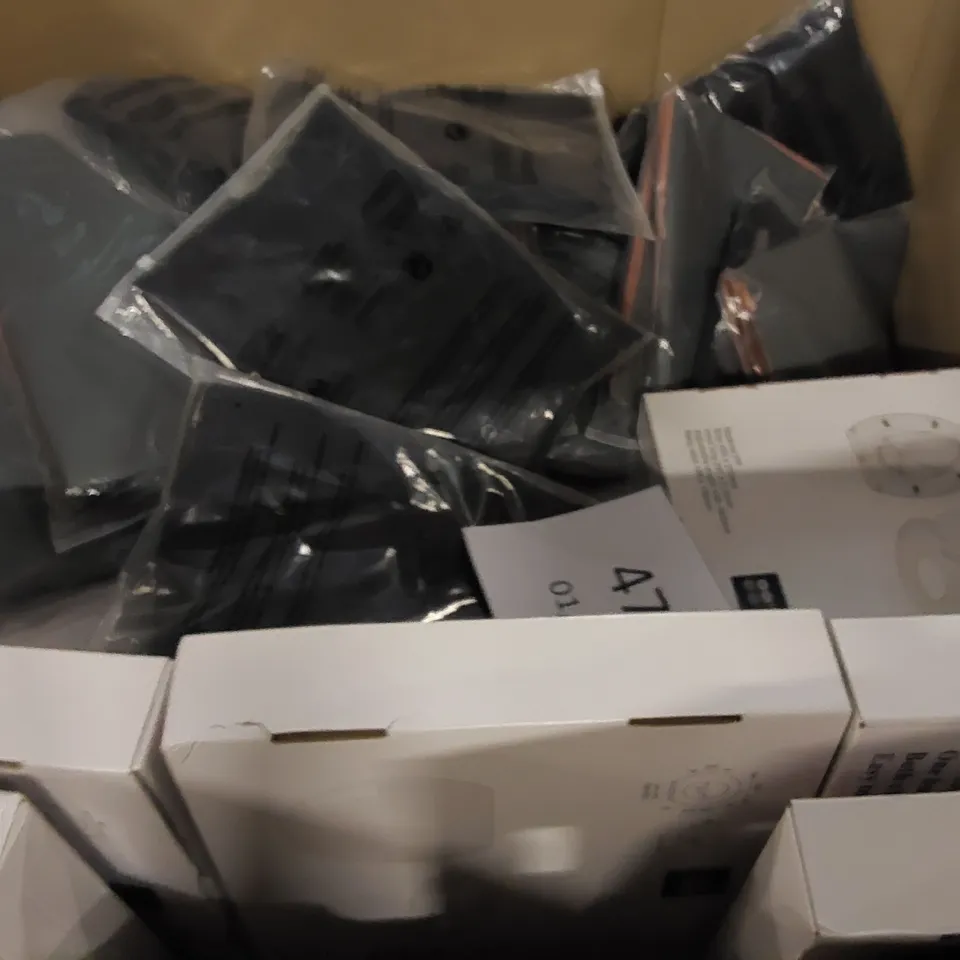 PALLET OF ASSORTED ITEMS INCLUDING: PVC TUBING, CLOTHES STORAGE BAGS, JUMPERS, TOILET SEATS