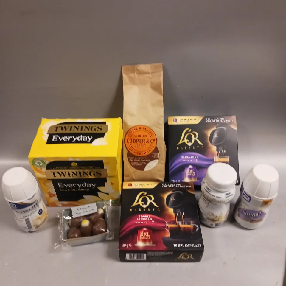 APPROXIMATELY 15 ASSORTED FOOD/DRINK PRODUCTS TO INCLUDE L'OR BARISTA XXL CAPSULES, COOPER & CO COFFEE, TWININGS TEA ETC 