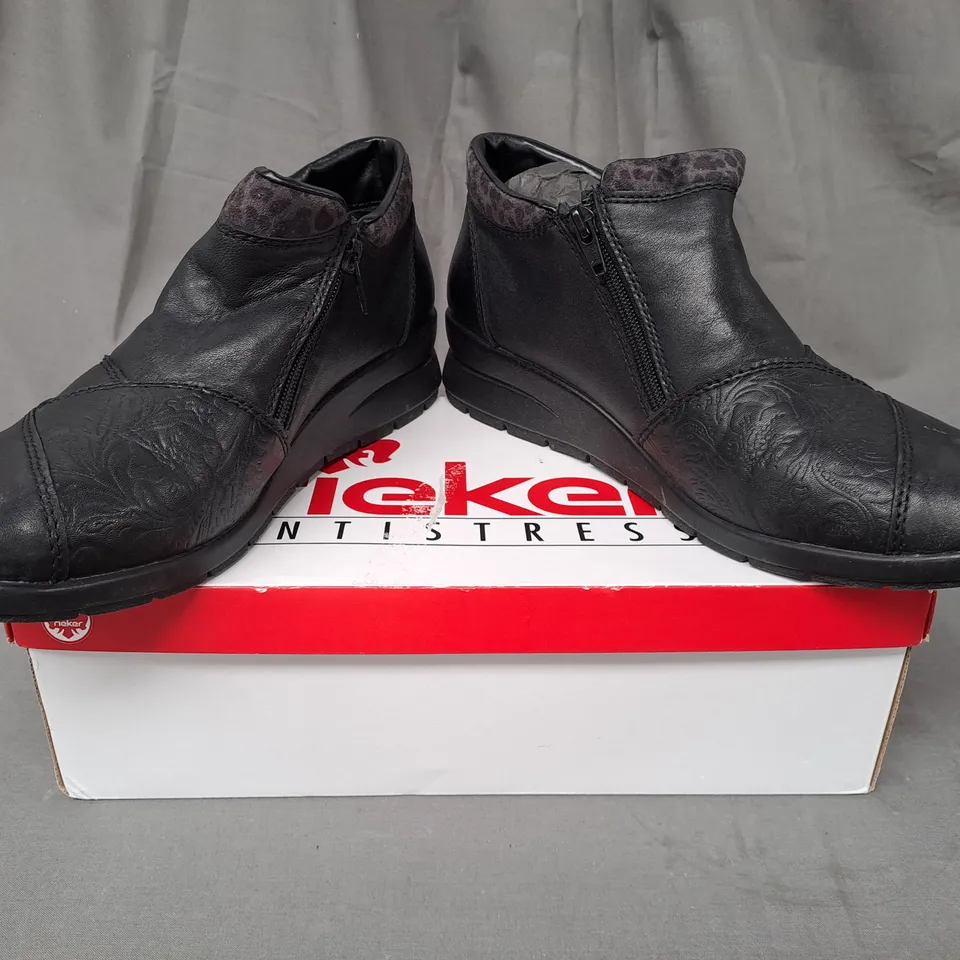 BOXED PAIR OF RIEKER SHOES IN BLACK UK SIZE 8