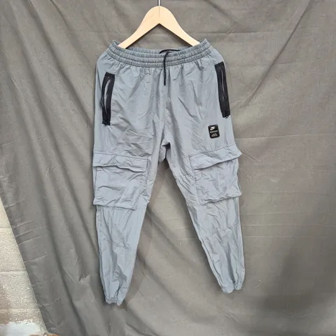 NIKE MEN'S CARGO JOGGERS – GREY (VERIFY MODEL) SIZE SMALL