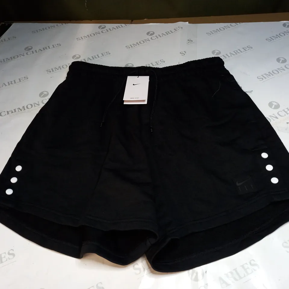 NIKE FLY CASUAL SHORTS SIZE L