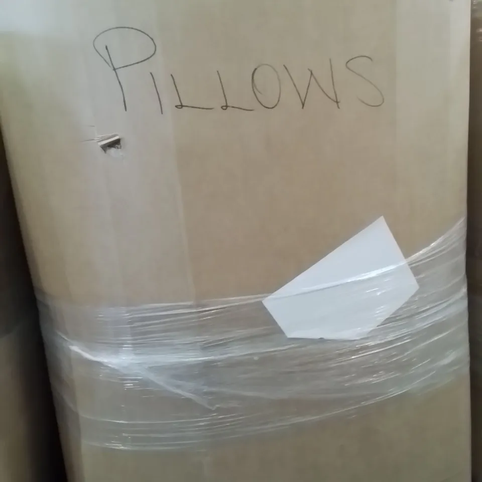 PALLET TO CONTAIN A LARGE QUANTITY OF PILLOWS