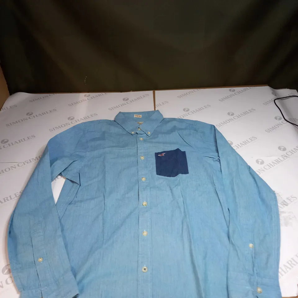 HOLLISTER STRETCH MEDIUM BLUE BUTTON SHIRT
