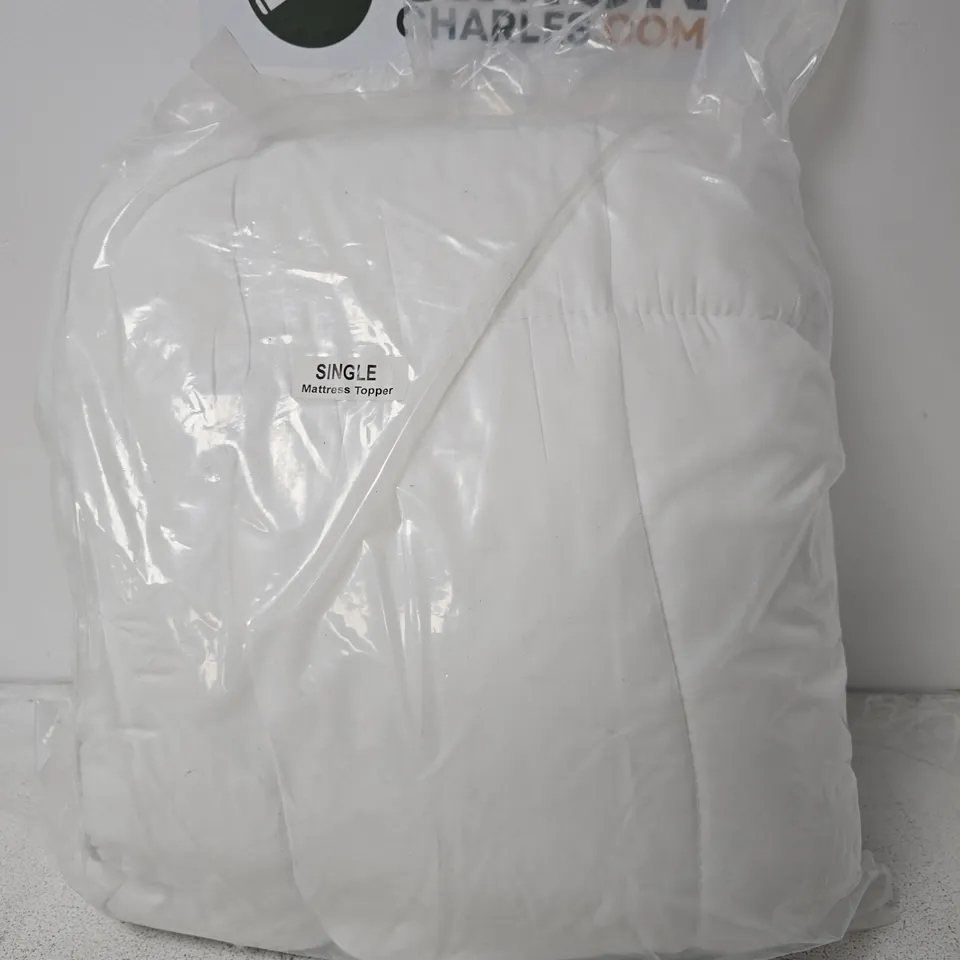 SEALED SINGLE MATTRESS TOPPER