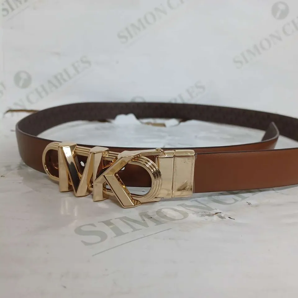 MICHAEL KORS TWIST REVERSIBLE BELT - LARGE