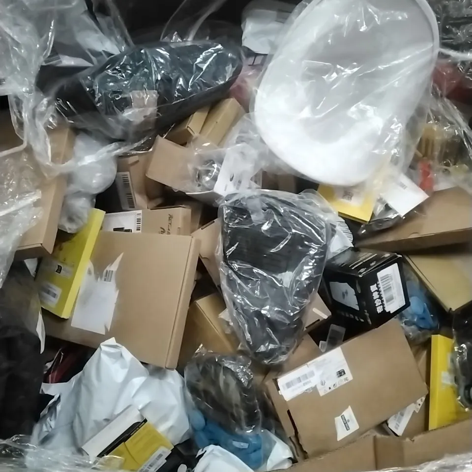 PALLET TO CONTAIN A LARGE QUANTITY OF; WIRELESS CHARGERS, LAPTOP BATTERIES, WIGS AND TECH ITEMS ETC
