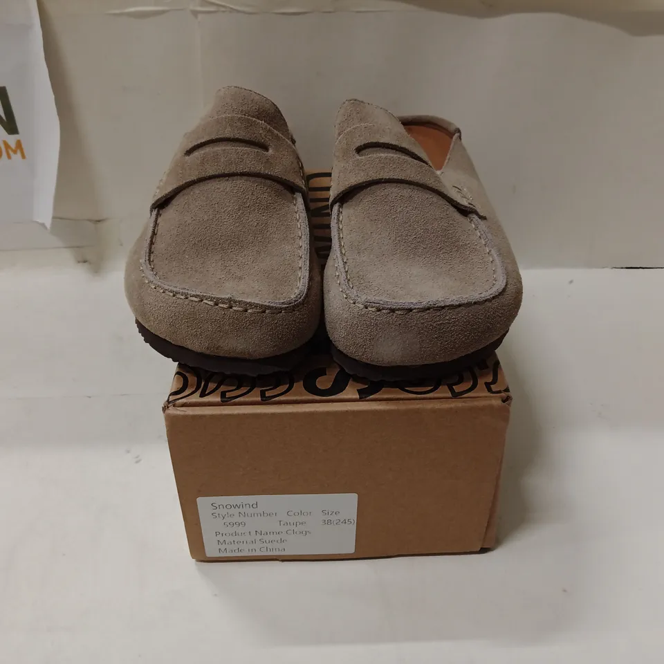 BOXED SNOWWIND TAUPE SUEDE SLIP-ON SHOES – UK 5.5 (EU 38)