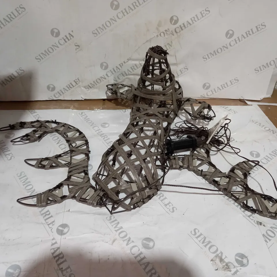 ALISON CORK INDOOR/OUTDOOR STAG HEAD