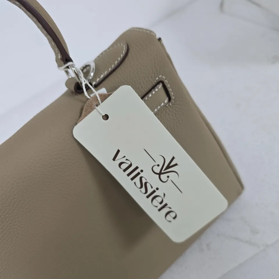 VALISSIÈRE BEIGE LEATHER HANDBAG WITH TOP HANDLE
