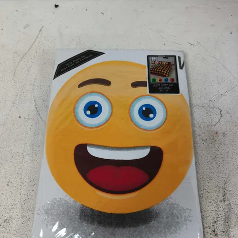 EMOJI FACE DUVET COVER SET – FULLY REVERSIBLE, SINGLE 