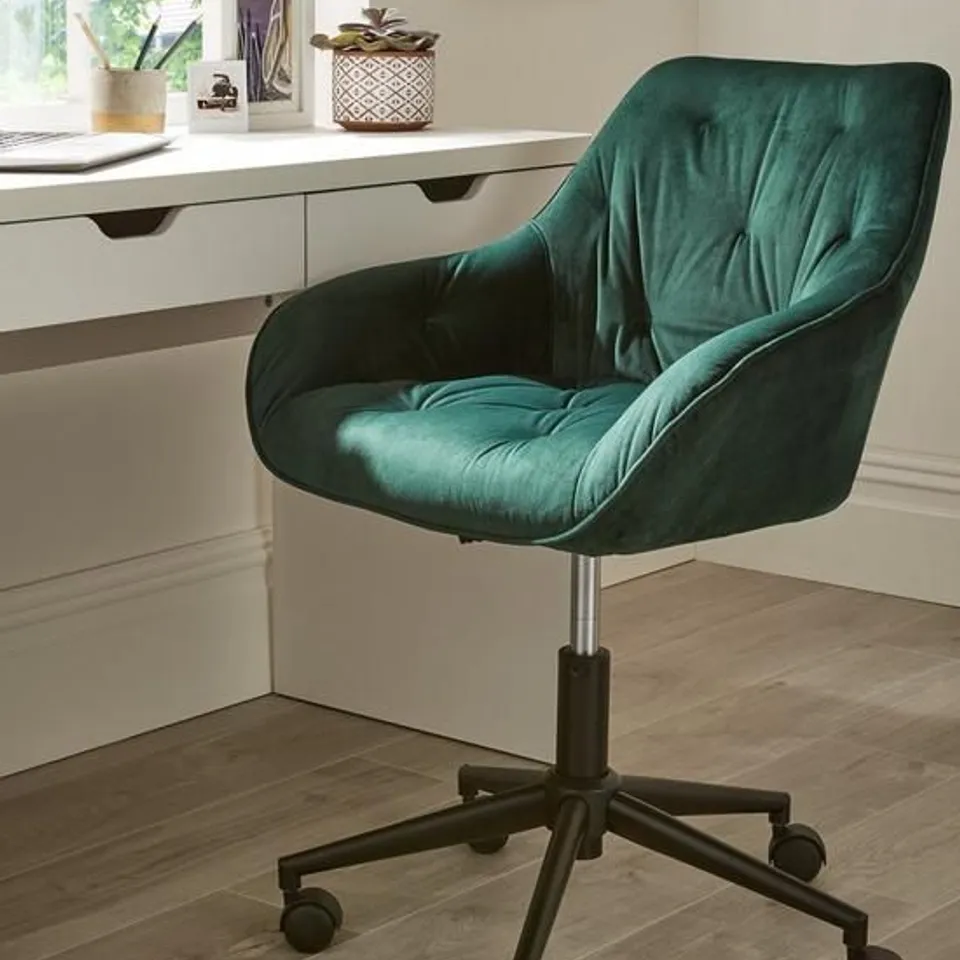 BOXED HARLEY OFFICE CHAIR, GREEN  RRP £119