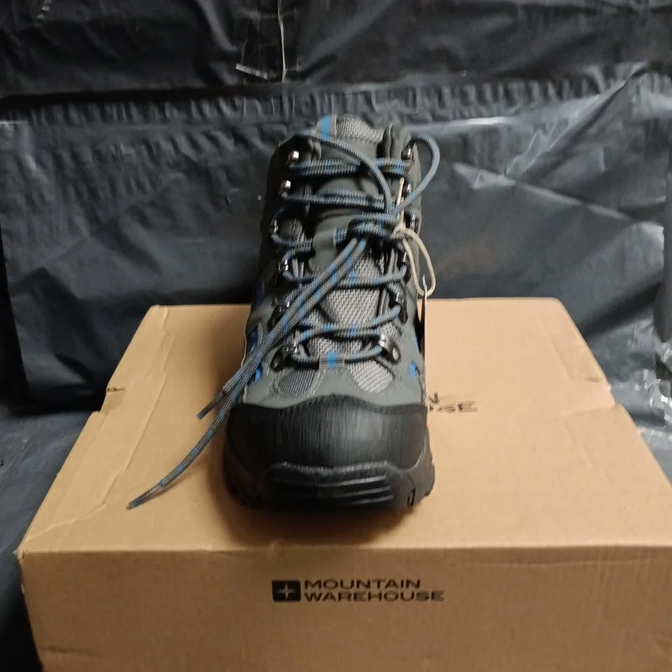 MOUNTAIN WAREHOUSE MEN'S HIKING BOOTS – GREY/BLACK WITH BLUE EYELETS SIZE 8
