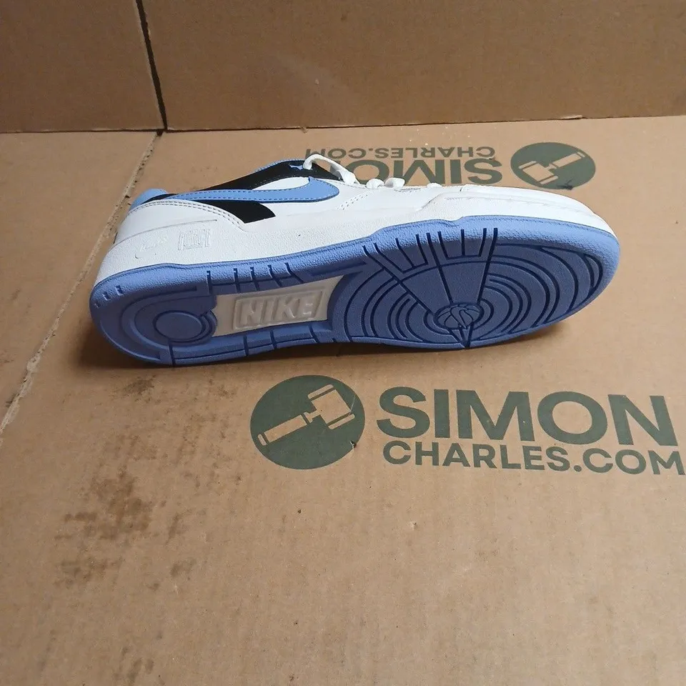 NIKE TRAINERS – WHITE WITH BLUE ACCENTS UK SIZE 6