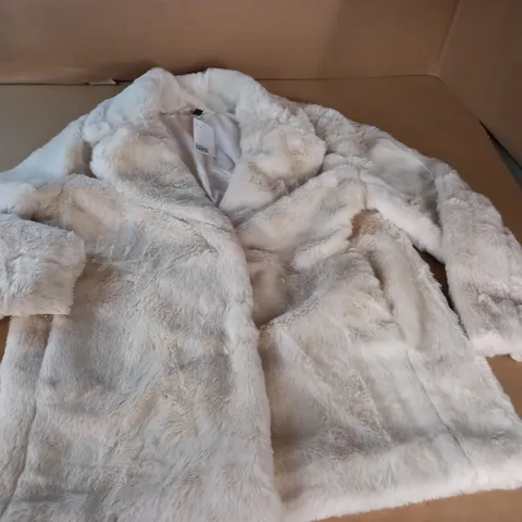 DIVIDED FAUX FUR COAT IN CREAM - EUR M