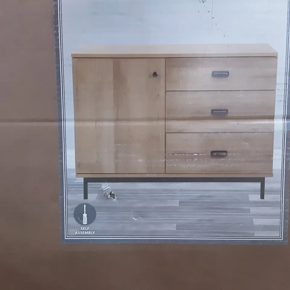 BOXED DRAWER CHEST IN WOOD EFFECT 