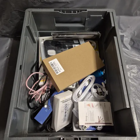 APPROX 20 ASSORTED PHONE ACCESSORIES TO INCLUDE CASES, SCREEN PROTECTORS, CHARGERS, ETC
