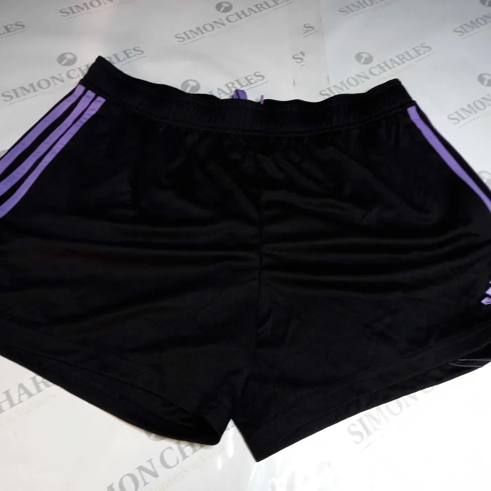 ADIDAS AEROREADY 3 STRIPE SHORTS IN BLACK/PURPLE - UK XL