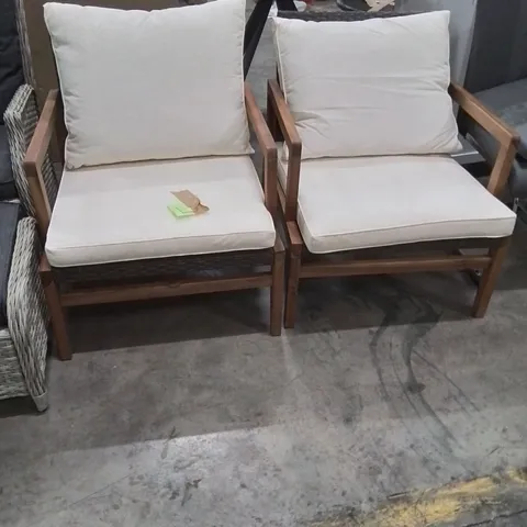 SET OF 2 GARDEN FURNITURE CHAIRS WITH CUSHIONS 