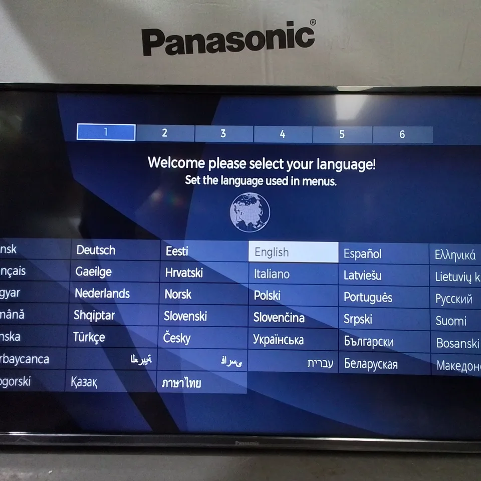 BOXED PANASONIC TX-43JX600B  SMART 4K LED TV WITH VOICE CONTROL COMPATIBILITY