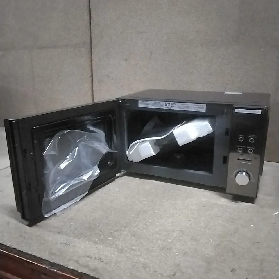 BOXED RUSSELL HOBBS COMPACT BLACK DIGITAL MICROWAVE 