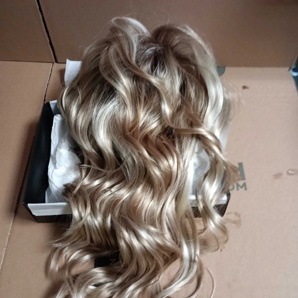 JON RENAU WIG – BLONDE, LONG WAVY STYLE