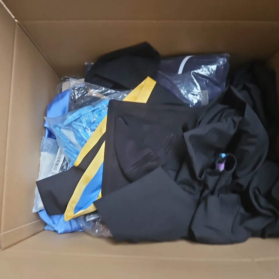 APPROXIMATELY 25 ASSORTED CLOTHING AND FASHION PRODUCTS IN VARIOUS STYLES AND SIZES - COLLECTION ONLY