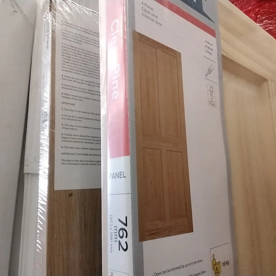 4 PANEL CLEAR PINE INTERNAL DOOR 762 X 1981MM