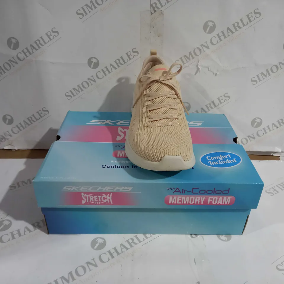 BOXED PAIR OF SKECHERS STRETCH FIT ULTRA FLEX 3.0 SHOES NATURAL UK SIZE 6