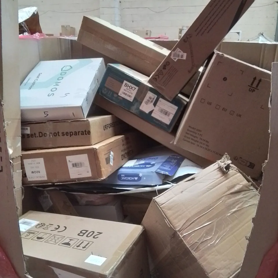 PALLET OF ASSORTED HOUSEHOLD GOODS AND PRODUCTS TO INCLUDE; FRYING PANS, WASTE BIN, FOLDING WAGON, BOXED FURNITURE ETC 
