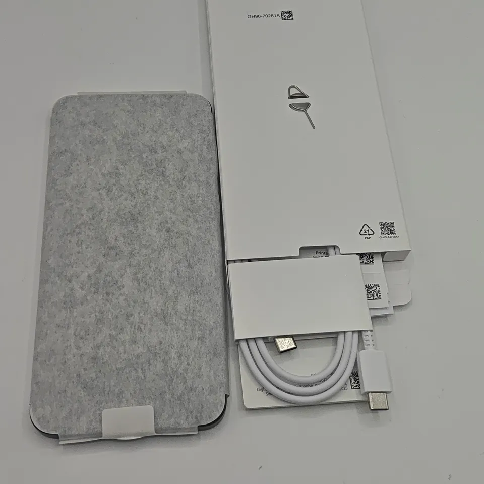 BOXED SAMSUNG GALAXY A26 5G 8/256GB IN BLACK - SM-A266B