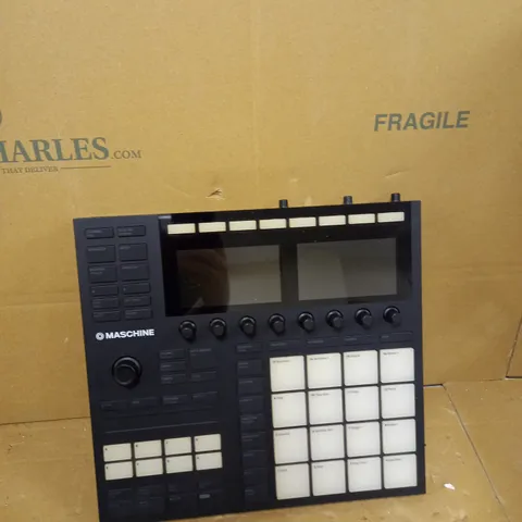 NATIVE INSTRUMENTS MASCHINE MK3 DRUM CONTROLLER