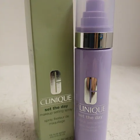 BOXED CLINIQUE SET THE DAY MAKEUP SETTING SPRAY 97ML